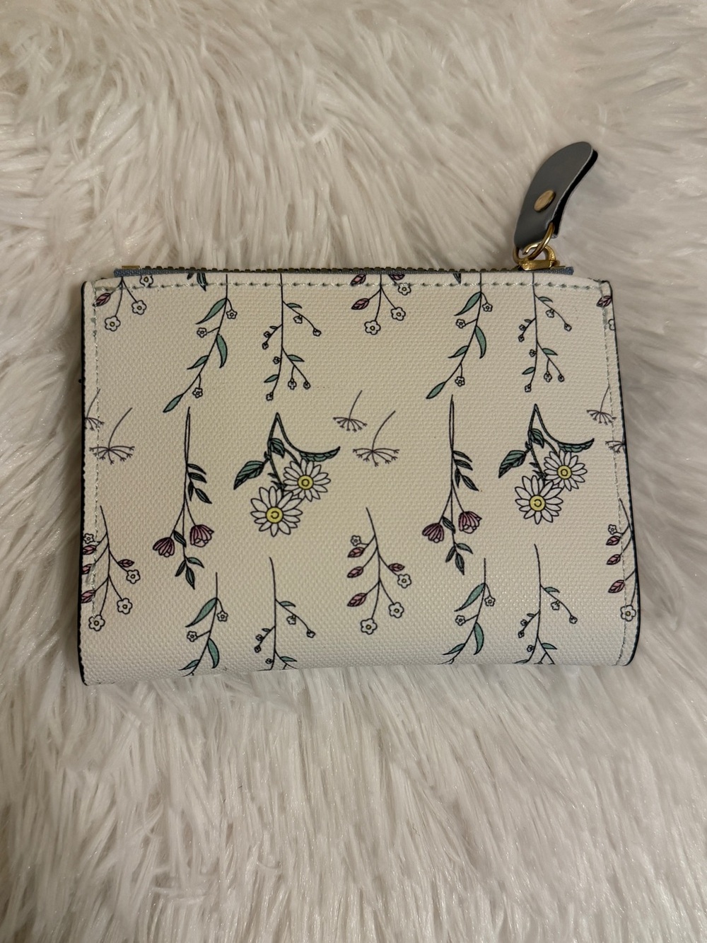 Blue Floral Wallet NWOT - Picture 3 of 5